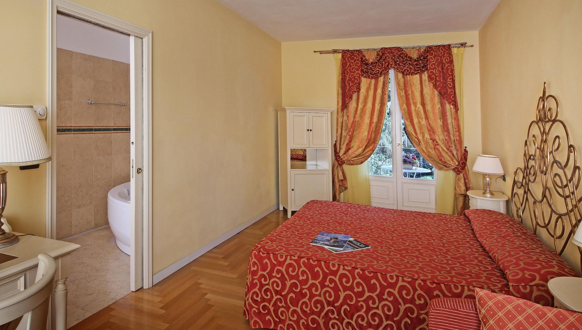 Villa Sofia Hotel Гардоне Ривьера Экстерьер фото