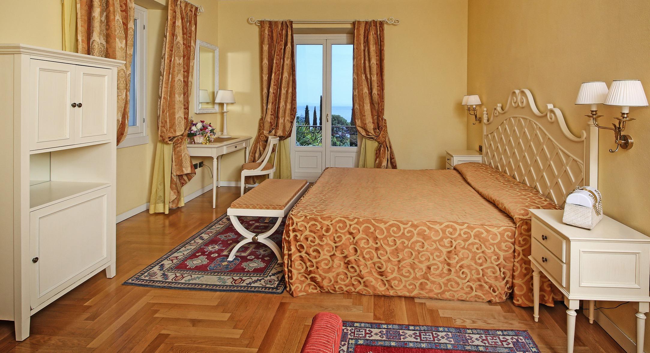 Villa Sofia Hotel Гардоне Ривьера Экстерьер фото